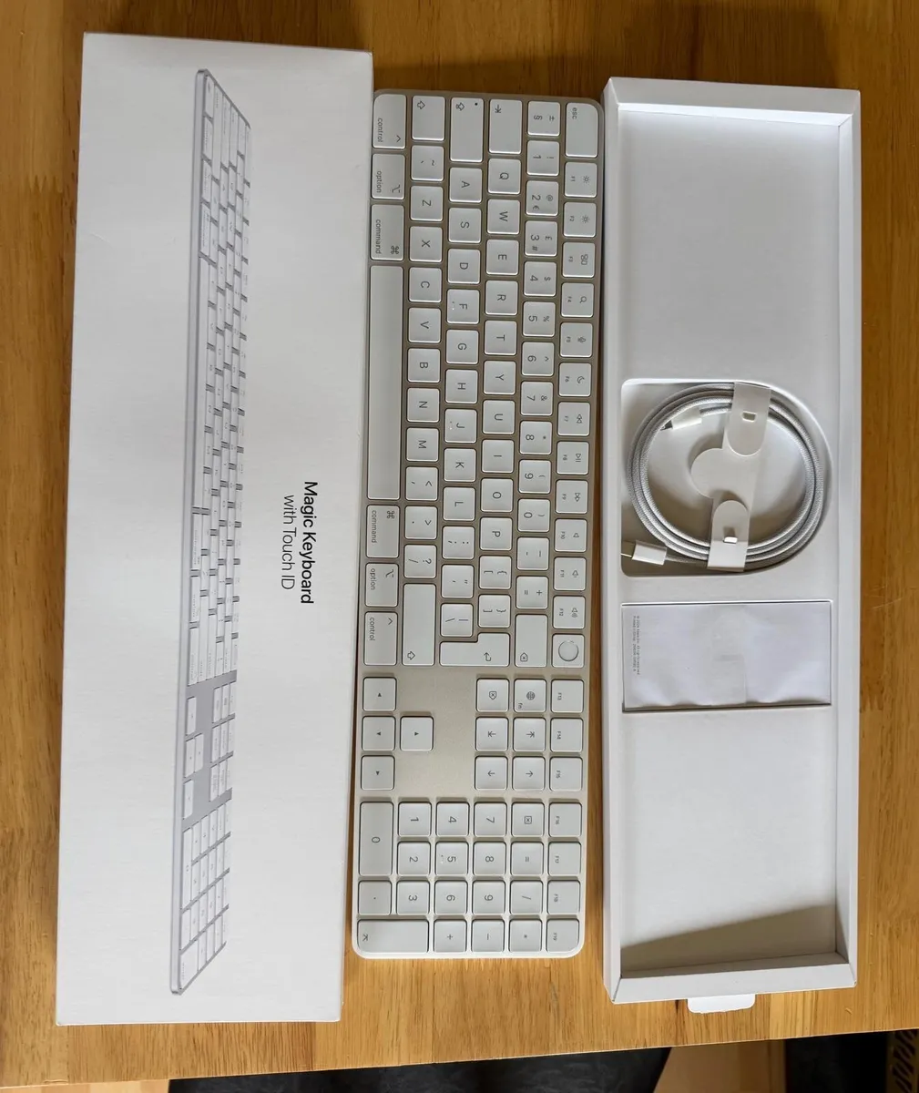Apple Magic Keyboard + Magic Mouse - Image 1
