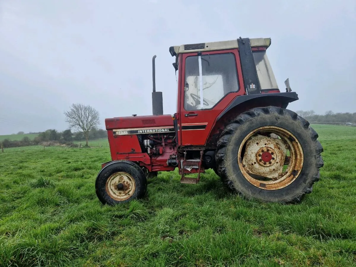 International 685xl - Image 4