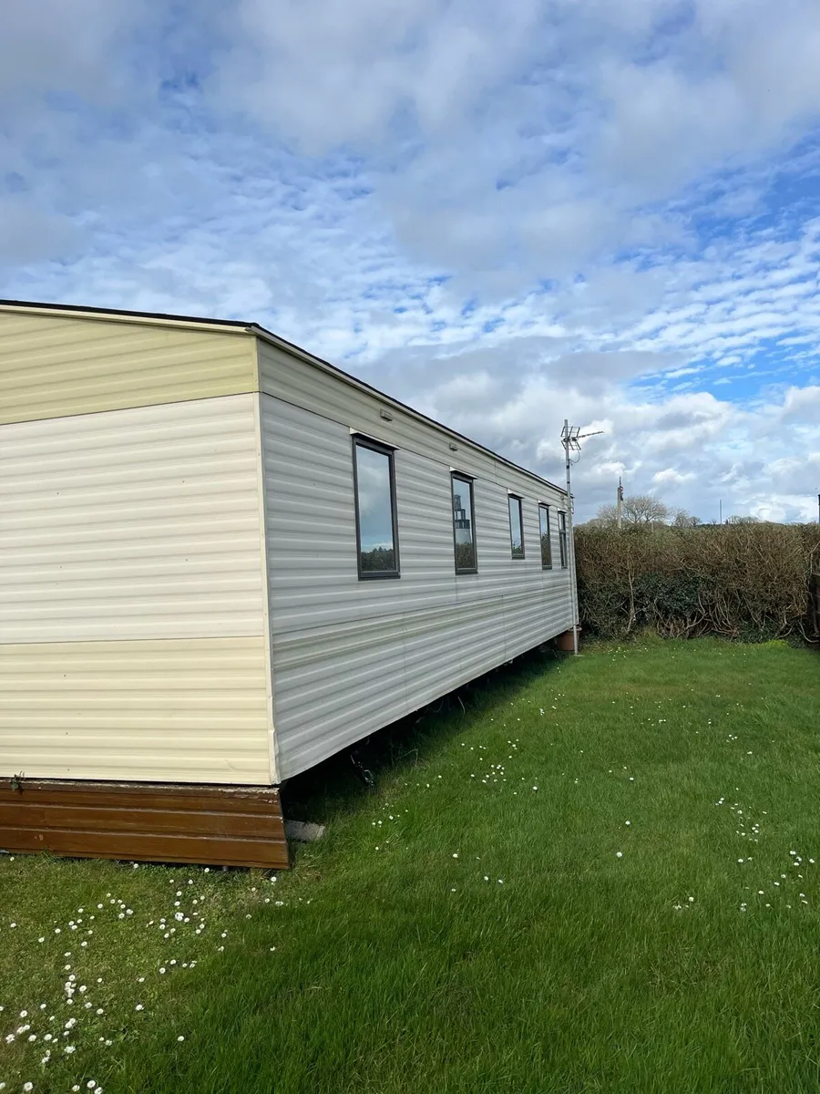 Mobile Home - Image 3