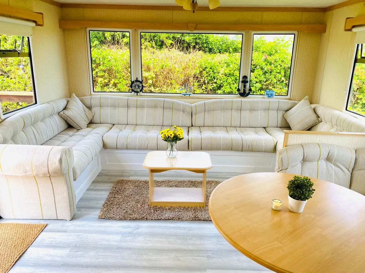 Mobile Home - Image 4