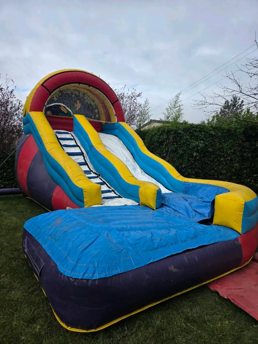 Bouncing castle slide - Image 2