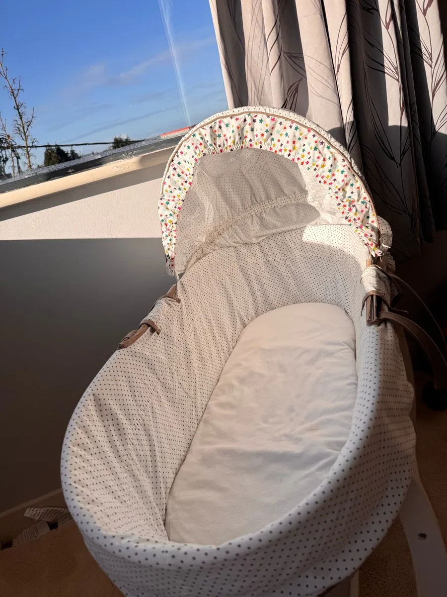 Cradle/ baby bassinet+bath - Image 3