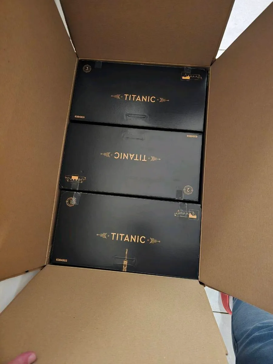 LEGO Icons: Titanic (10294) - Image 1