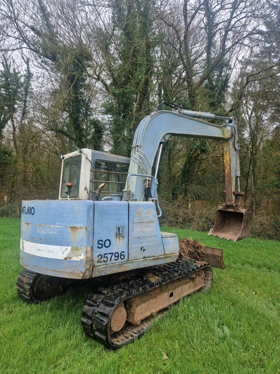 Sumitomo 6 Tonne Digger - Image 2