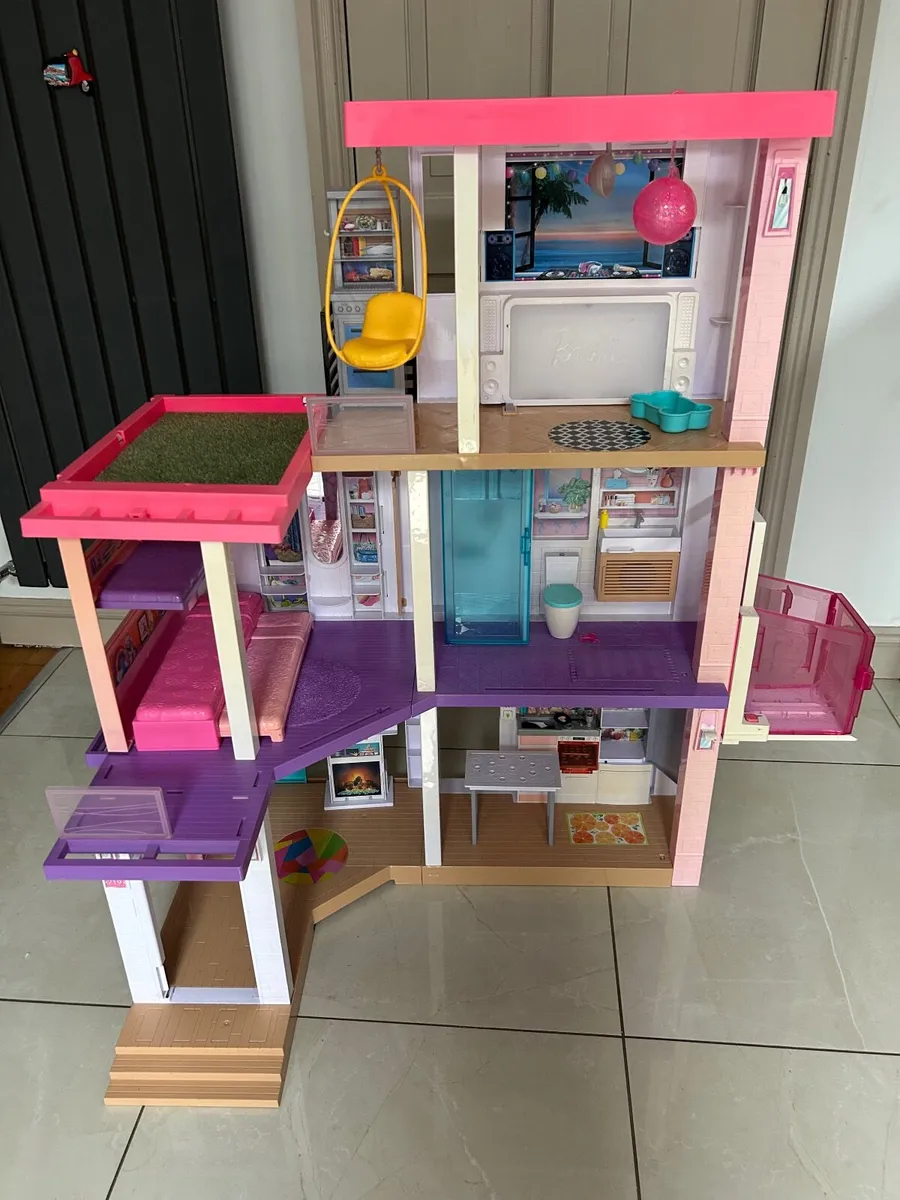 Barbie Dream house