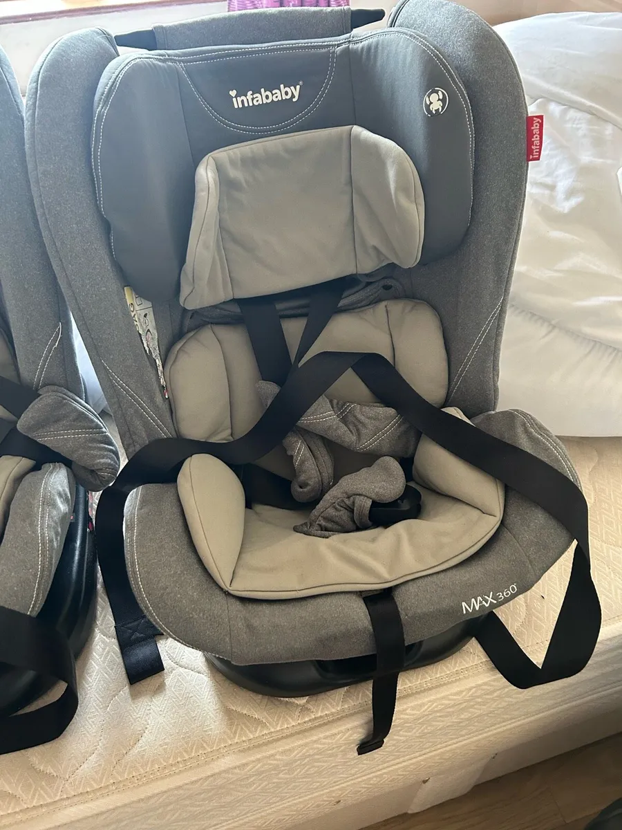 Car seats - Image 2