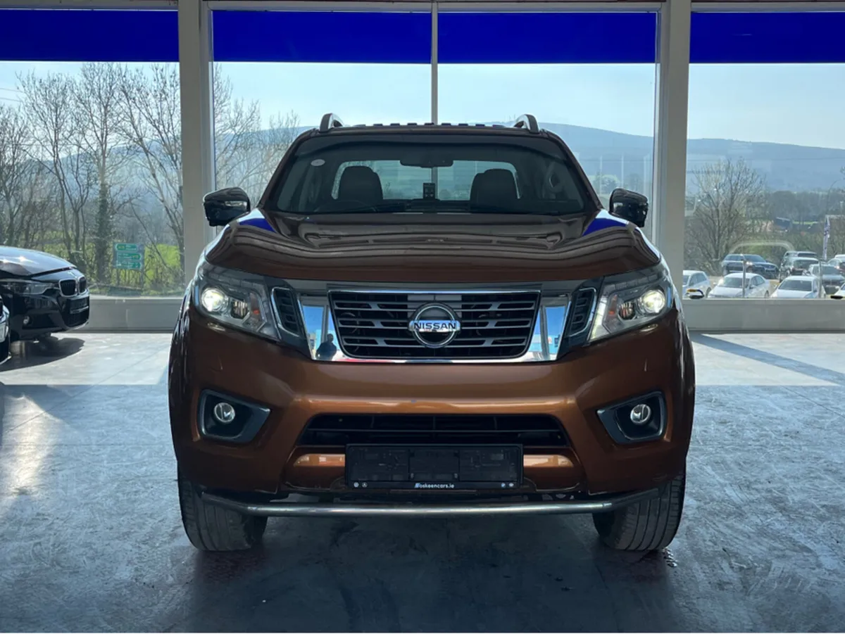 Nissan Navara TEKNA DCI AUTO 4X4 SHR DCB - Image 2