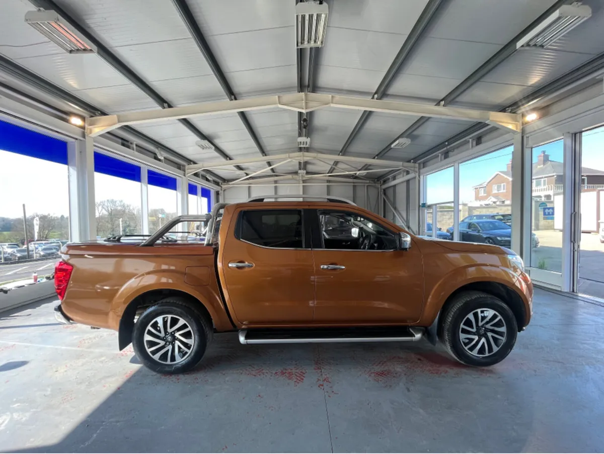 Nissan Navara TEKNA DCI AUTO 4X4 SHR DCB - Image 3