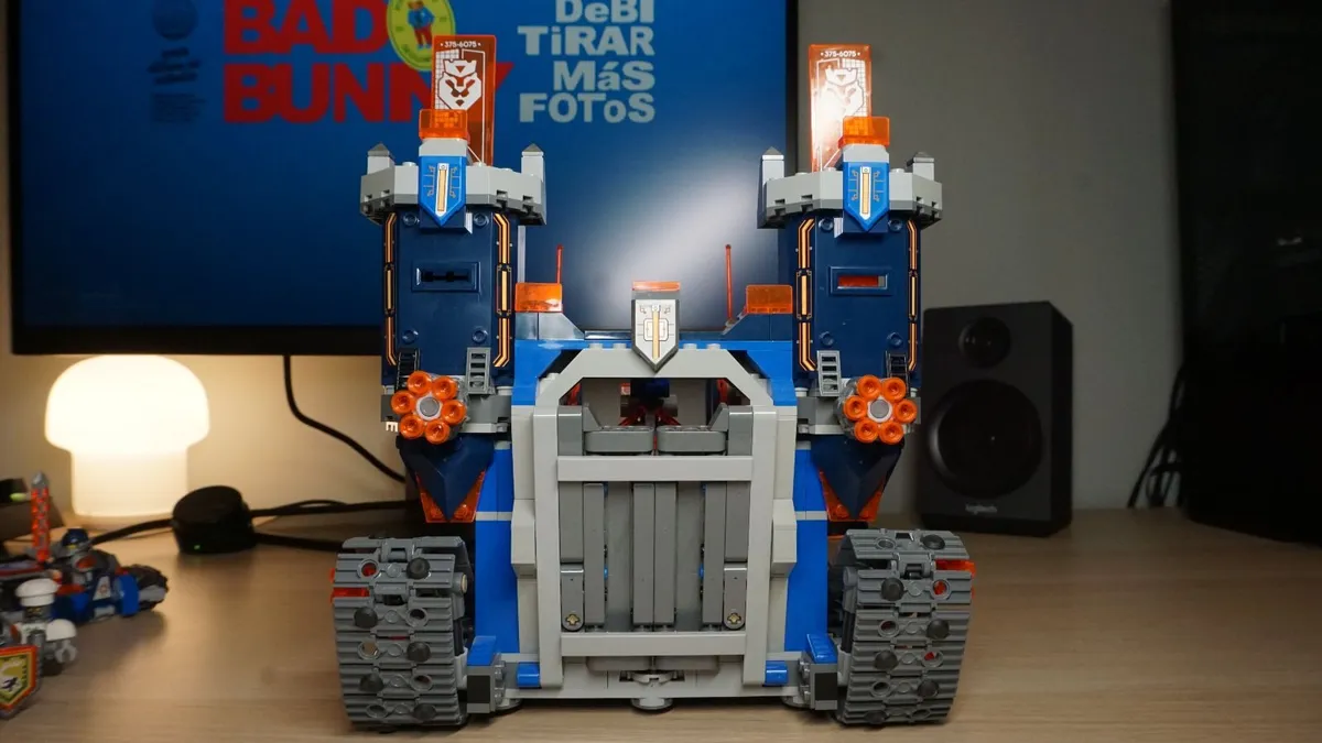 LEGO Nexo Knights Complete Set (70317) - Image 2