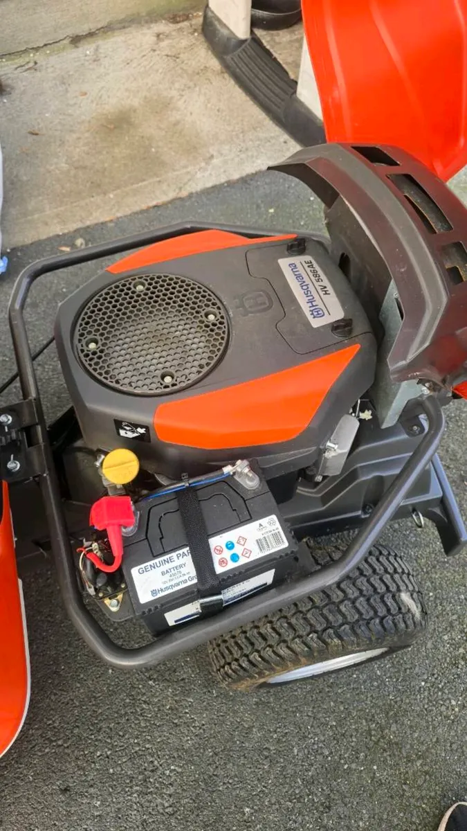 Husqvarna R214TC - Image 3