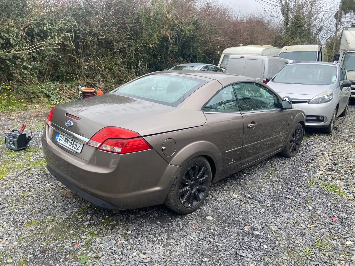 07 ford focus convertible - Image 4