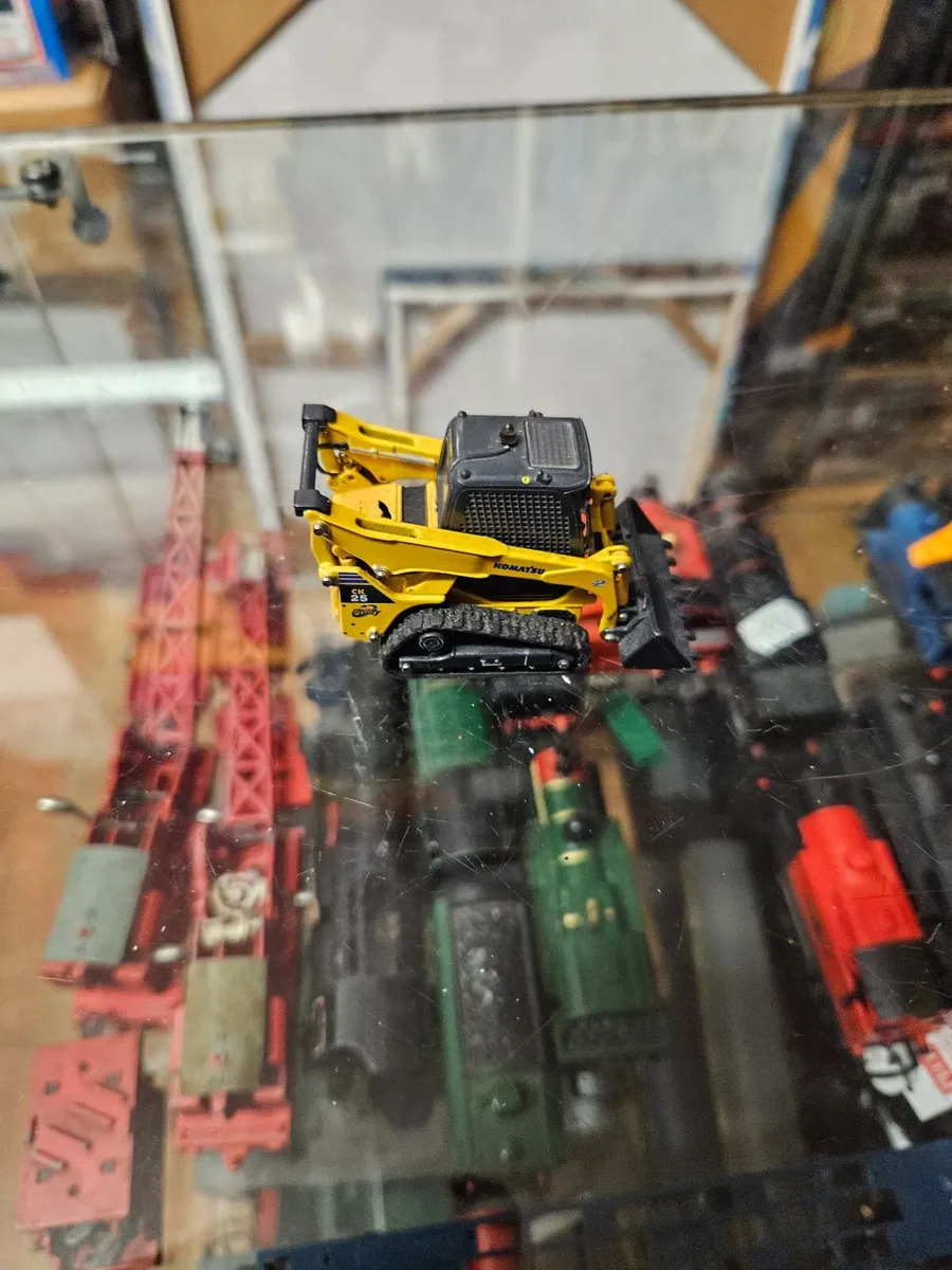 Corgi Universal Hobbies Loader 1.50 - Image 3