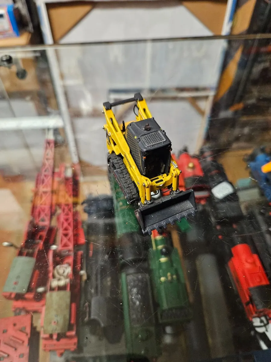 Corgi Universal Hobbies Loader 1.50 - Image 1