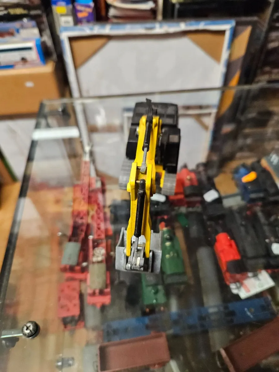 Corgi Siku Excavator 1.50 - Image 1