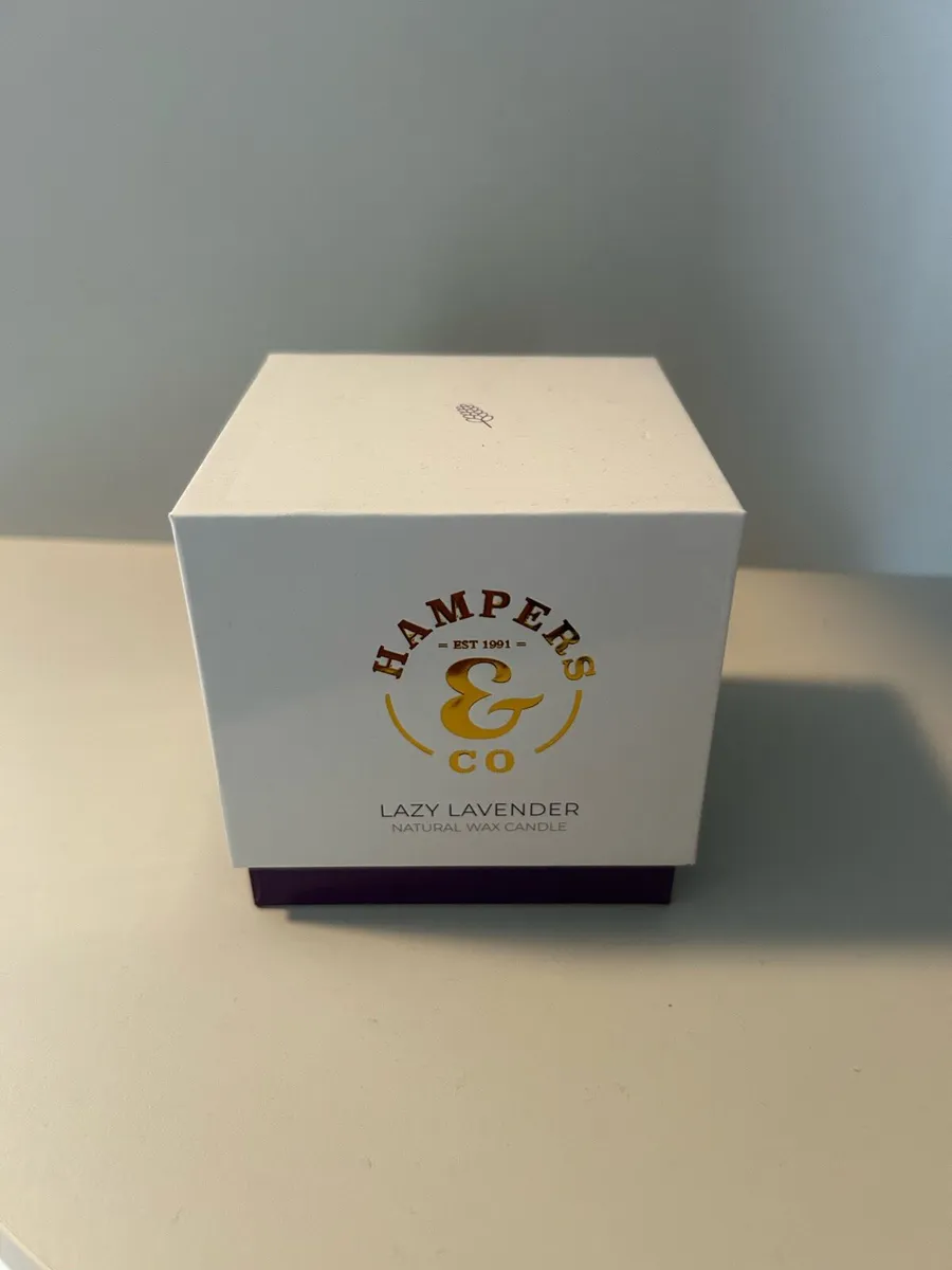 hamper & co Candle - Image 1