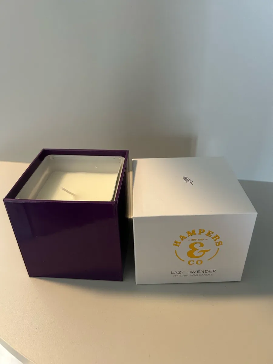 hamper & co Candle - Image 2