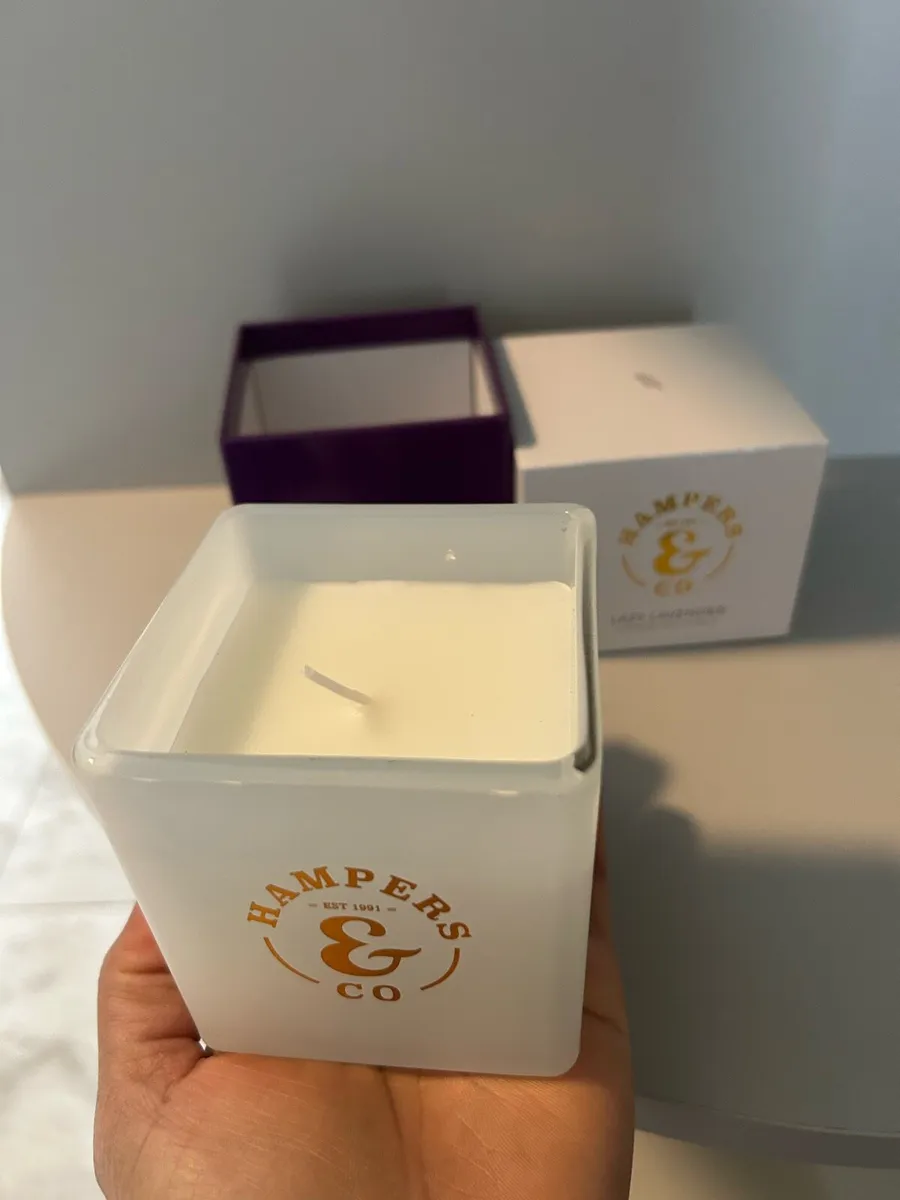 hamper & co Candle - Image 3