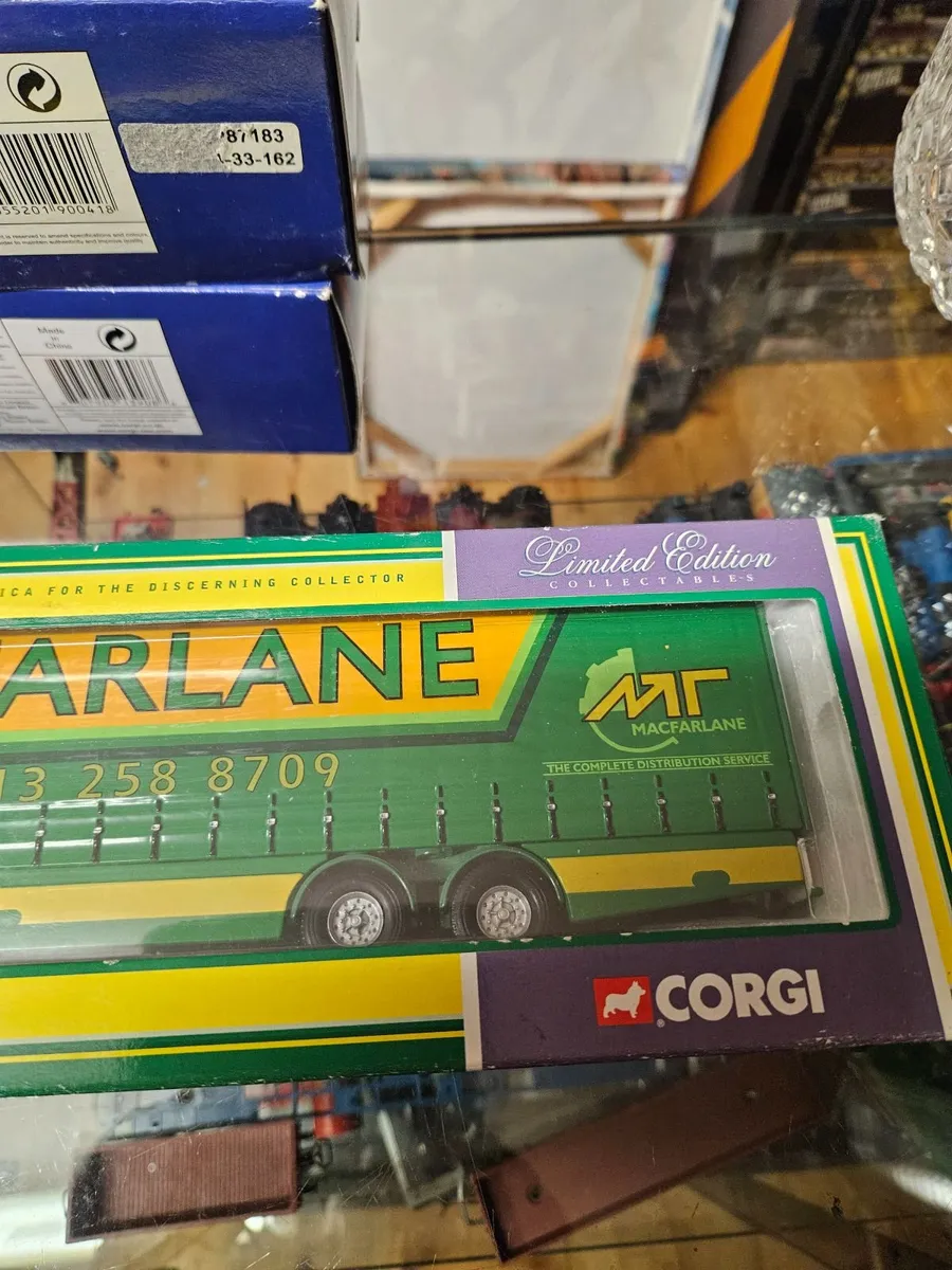 Corgi Renault Tractor Unit and Trailer 1.50 - Image 3