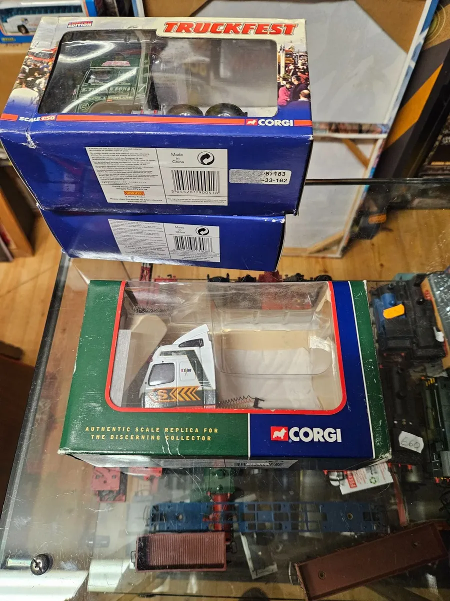 Corgi Volvo Tractor Unit Eddie Stobart 1.50 - Image 3