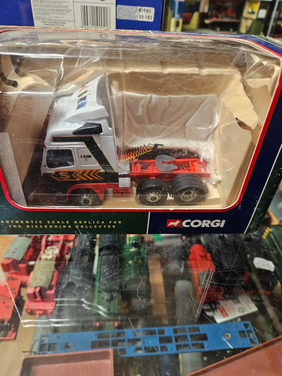 Corgi Volvo Tractor Unit Eddie Stobart 1.50 - Image 1