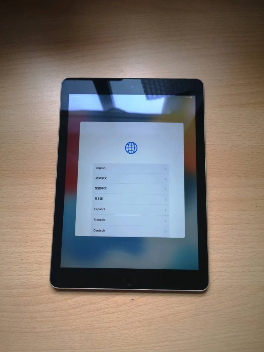 Apple Ipad Air 2gen WiFi + cellular 16GB - Image 1