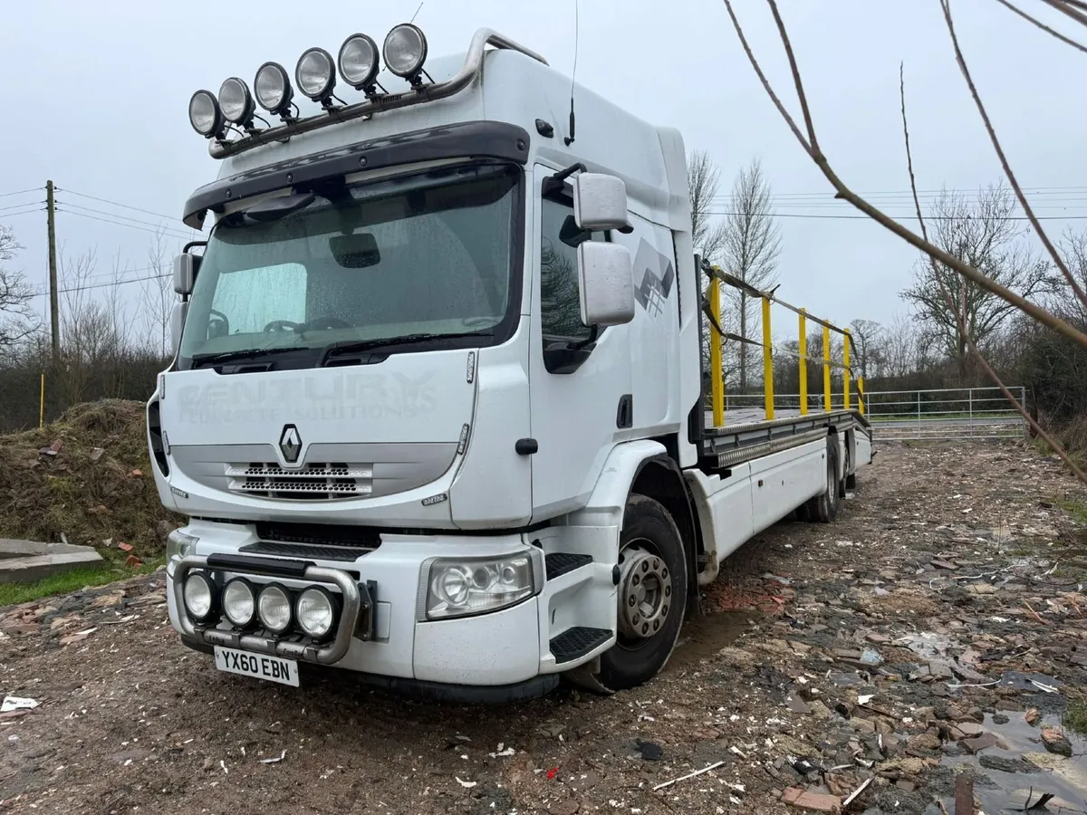 Renault Other 2010 - Image 1