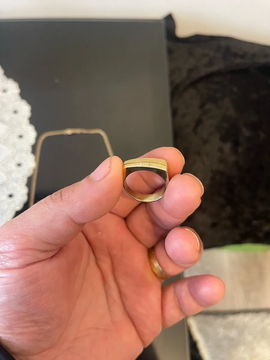 Gold necklace and ring - Image 2