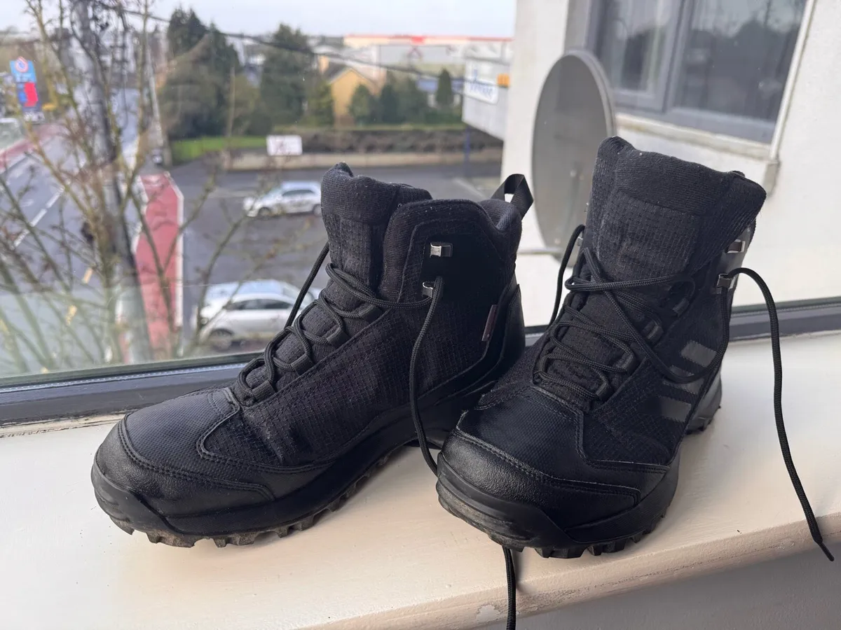Adidas Terrex Heron Mid CW 42,5 LIKE NEW - Image 1
