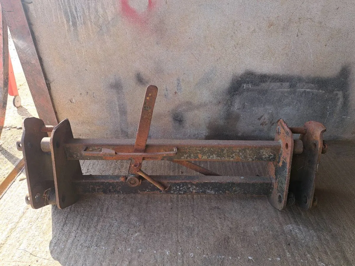 Rossmore Headstock - Image 1