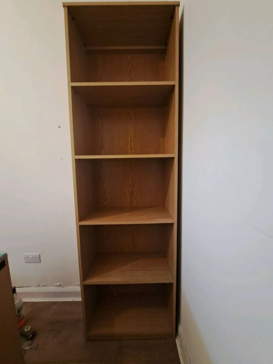 Bookshelves 2 x Oak finish Bookshelf - Image 1