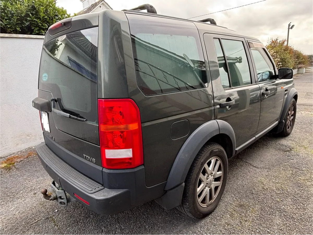 Land Rover Discovery 3 (commercial jeep) - Image 2