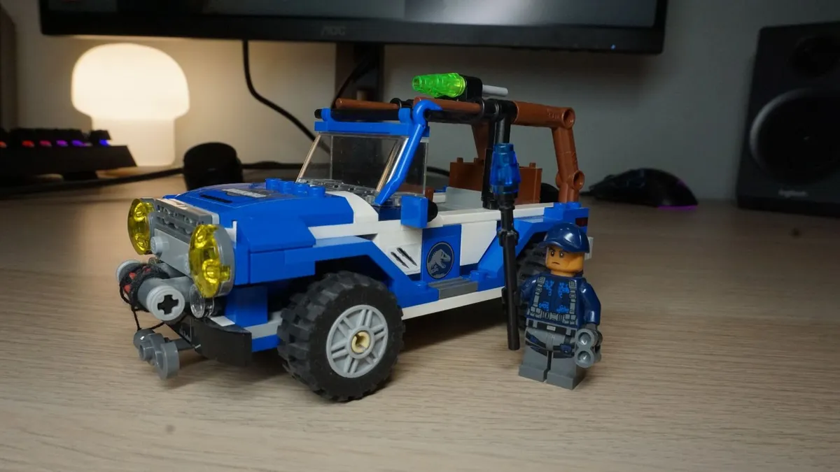 LEGO Jurassic World Dilophosaurus Ambush Complete - Image 1