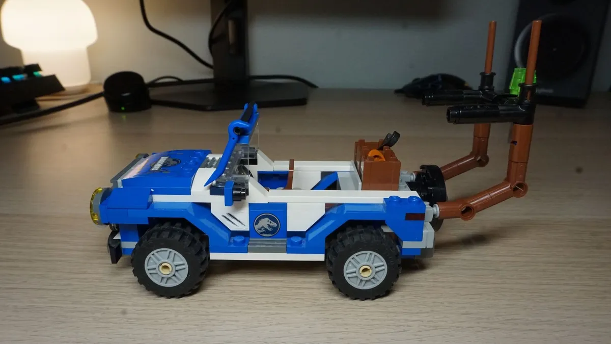 LEGO Jurassic World Dilophosaurus Ambush Complete - Image 2
