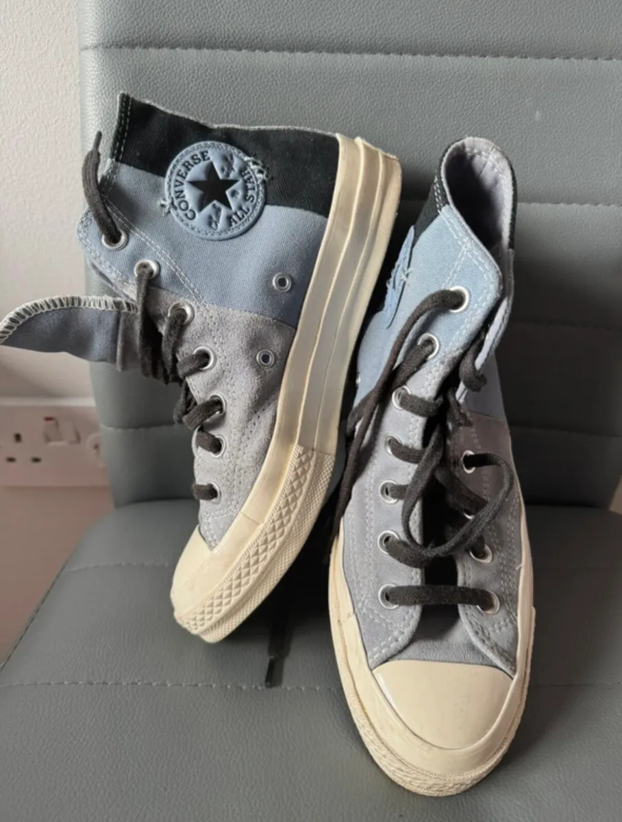 Unisex converse - Image 1