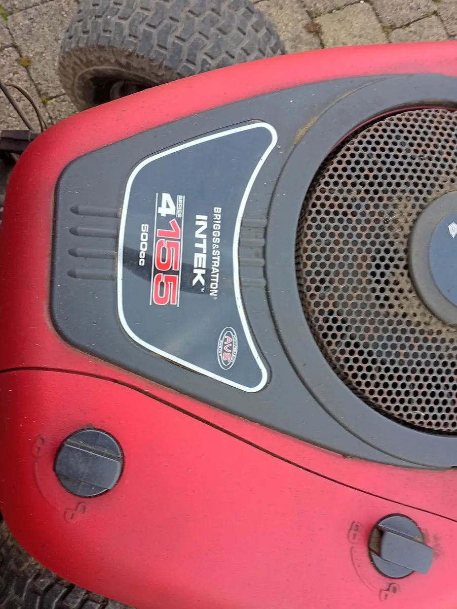 Jonsered Ride on lawnmower - Image 2