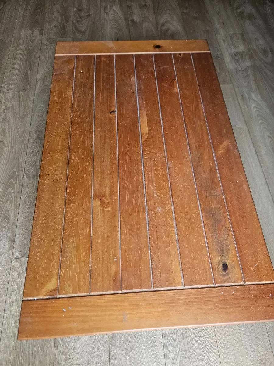 Pine coffee table - Image 2