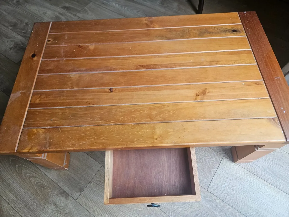 Pine coffee table - Image 3