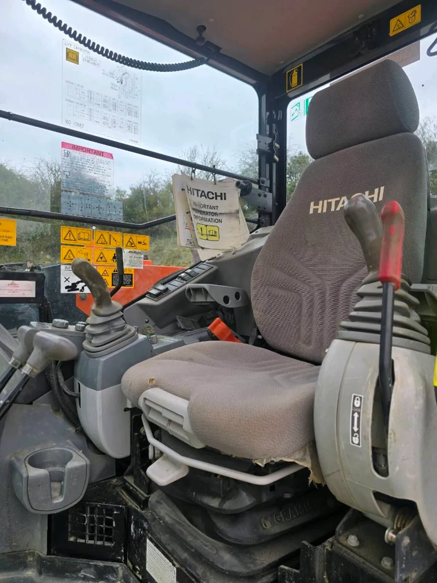2016 Hitachi 2x85 Excavator - Image 4