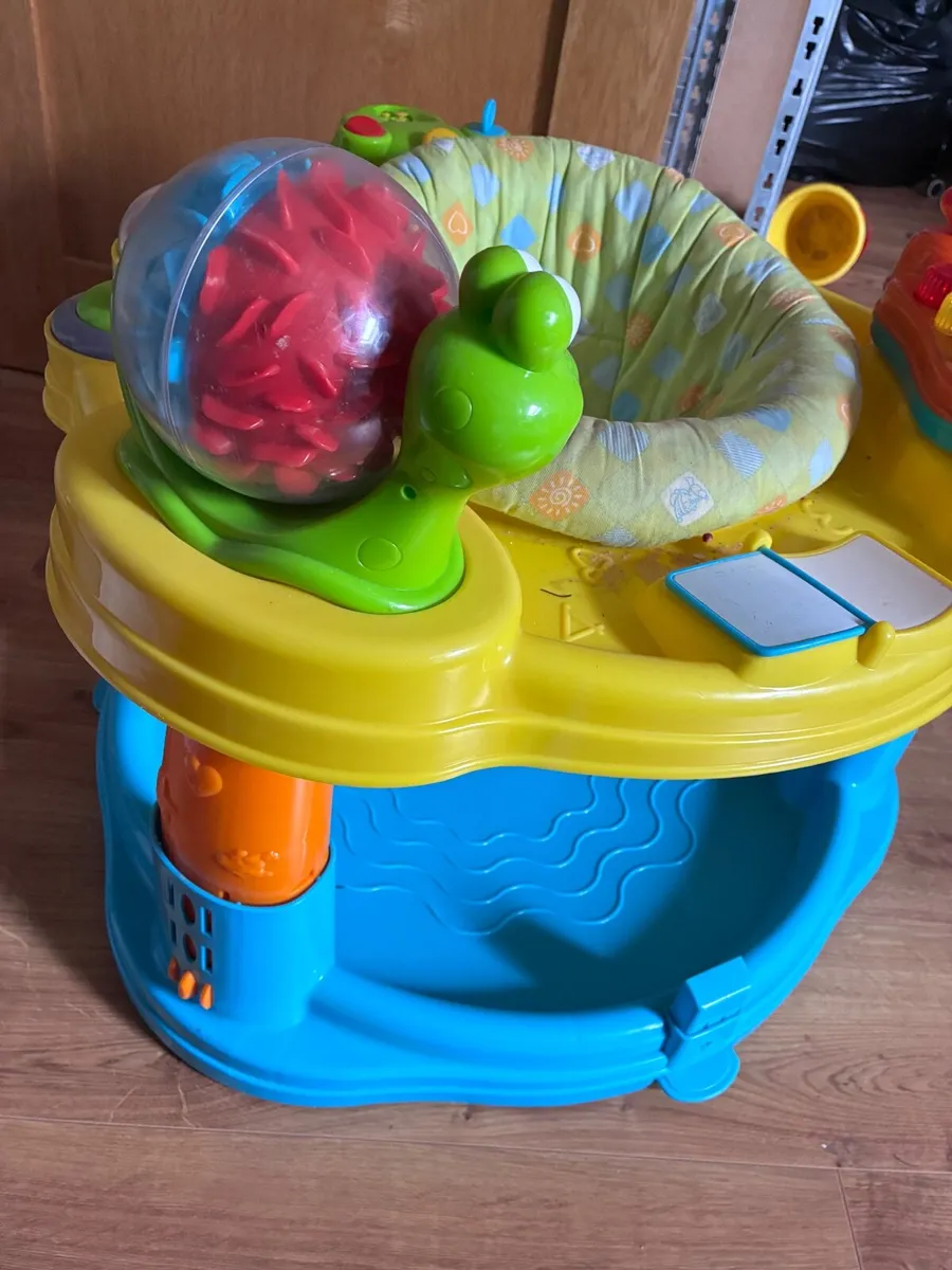 Jumparoo/ play circle - Image 2