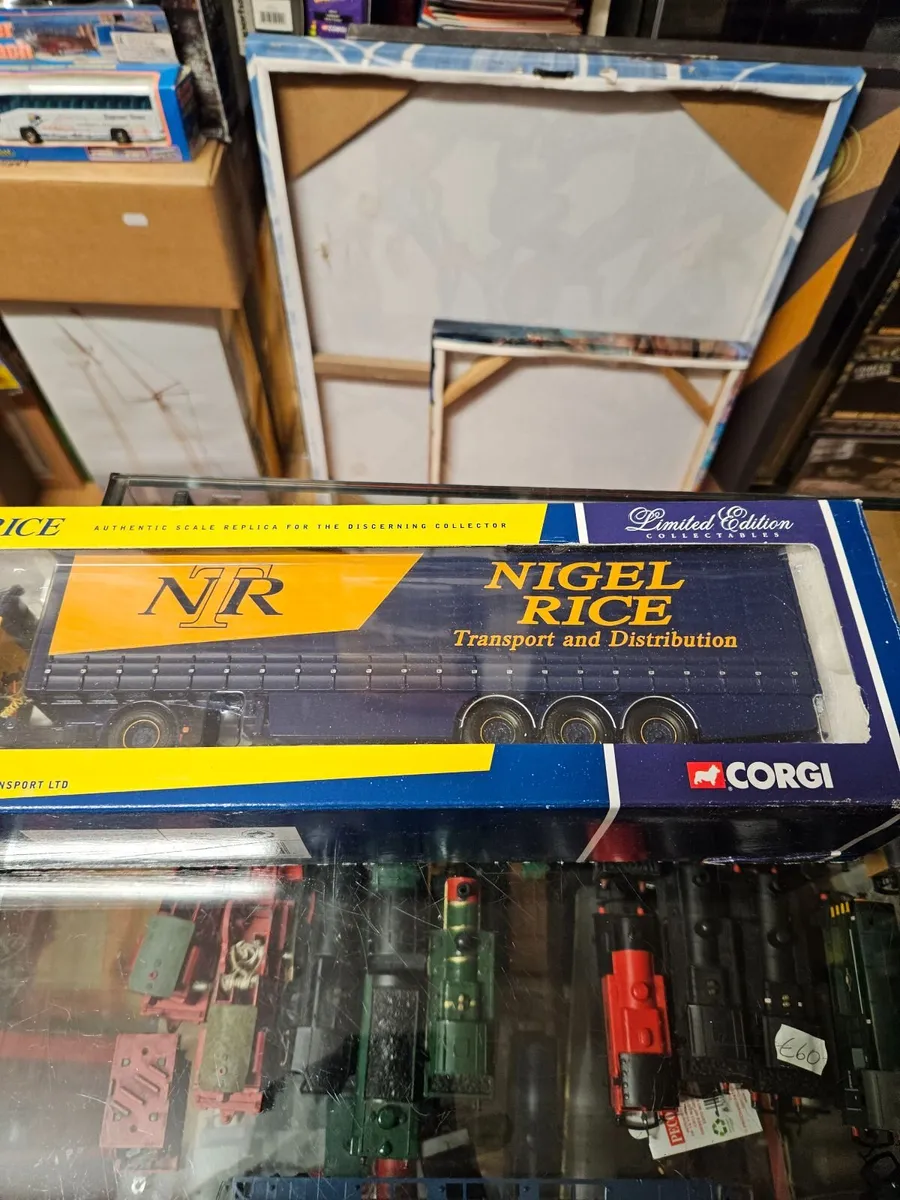 Corgi Renault Tractor Unit and Trailer 1.50 - Image 3