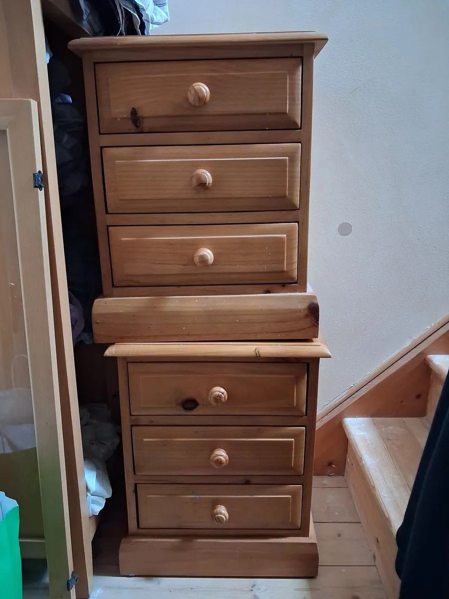 Two bedside lockers - Image 2