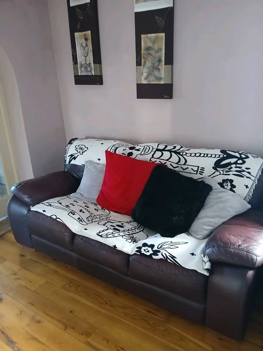 Couch with 2 armchair - Image 1