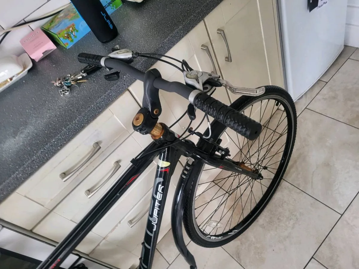 Mens hybrid bike - Image 3