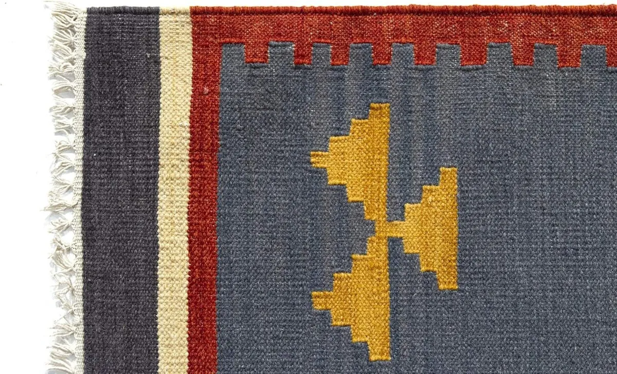 - Kilim Lori Rug with Modern Design 100% Wool - Image 3