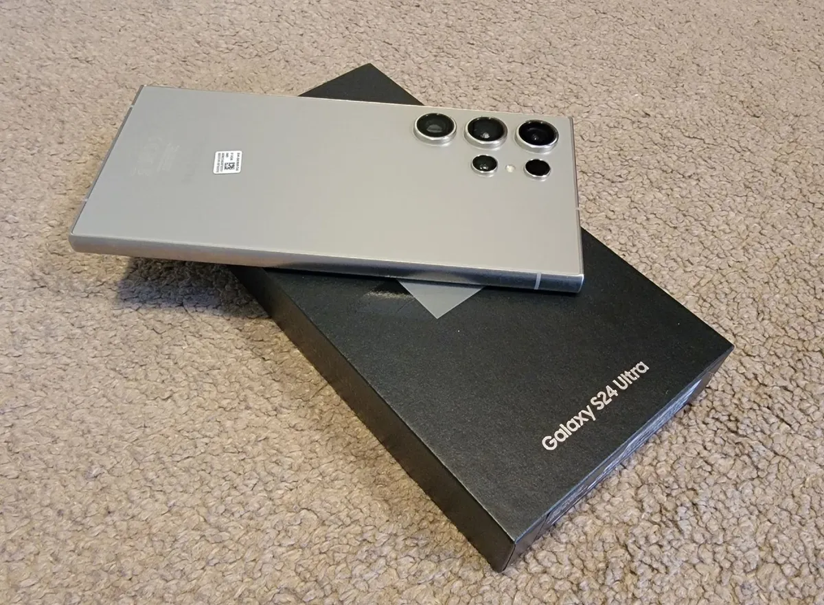 Samsung S24 Ultra and Samsung S23 Ultra - Image 2