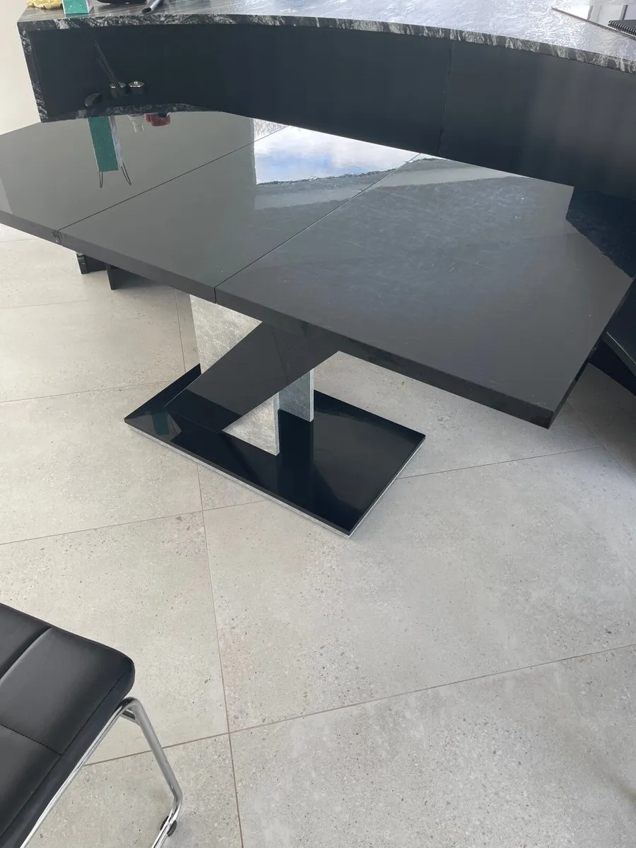 Extending Dining Table - Image 4