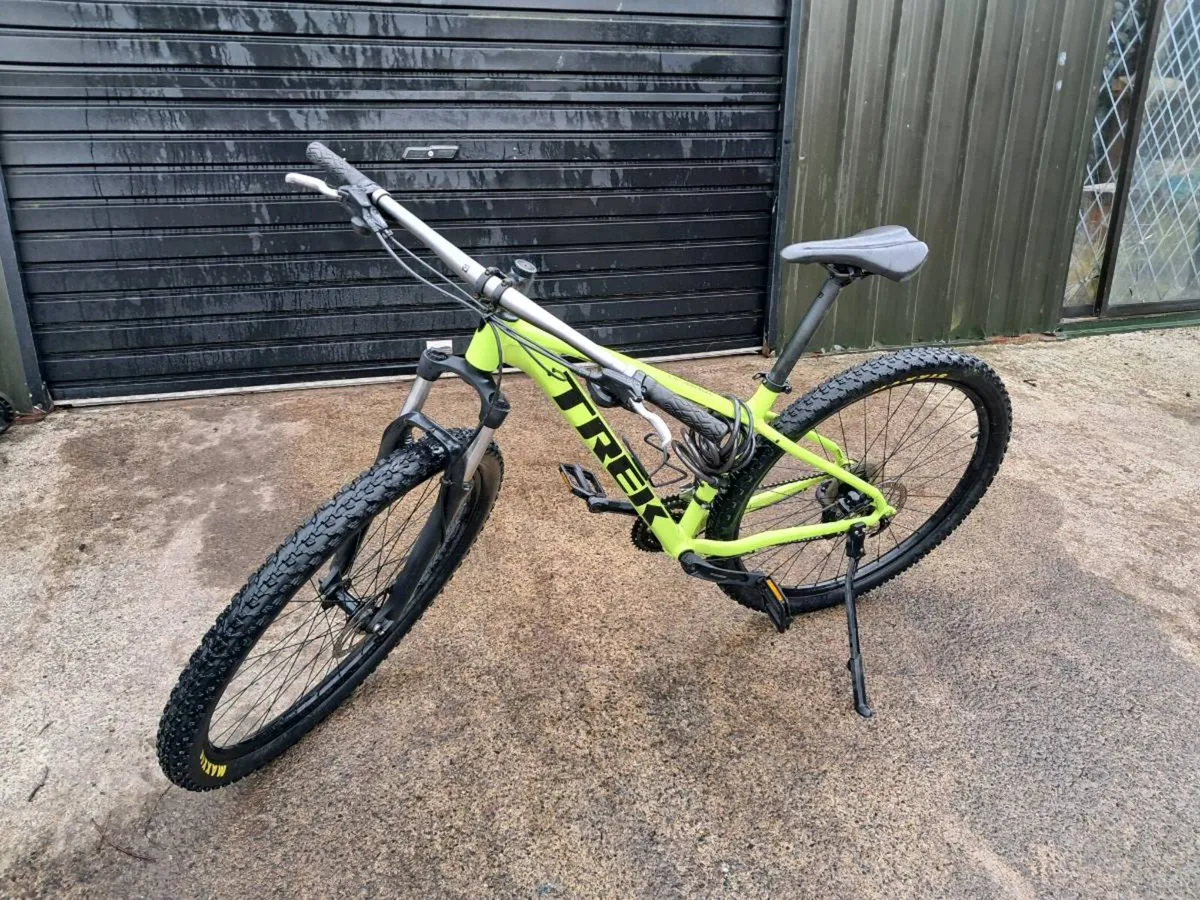 Trek Marlin 5 - Image 1