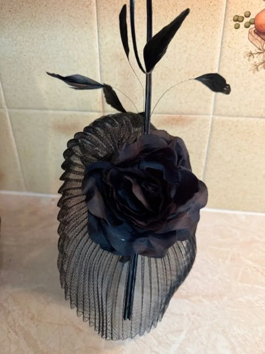 Fascinators - Image 2