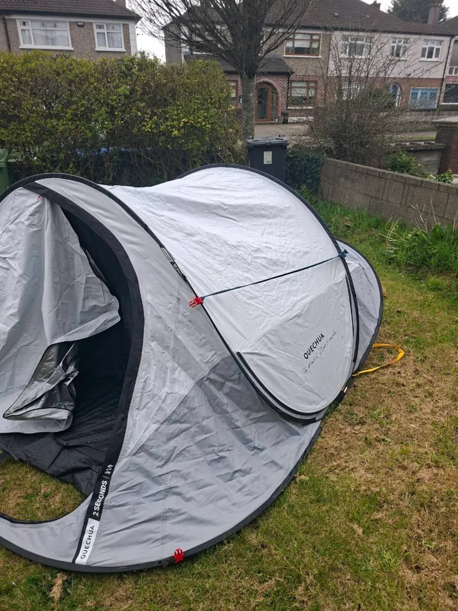 Tent - Image 3
