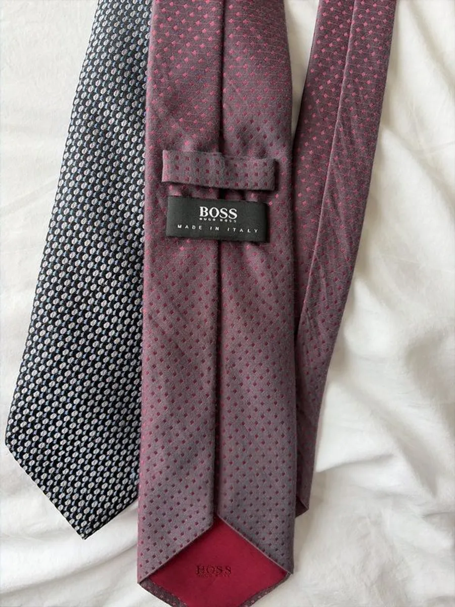 Hugo Boss authentic Ties from 100% seller - Image 2